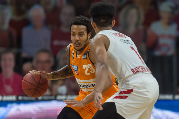 一次比赛中 一次比赛中